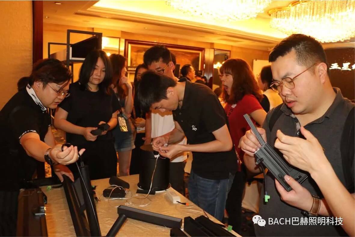 “把五星级灯光带回家”新品发布会(图13)